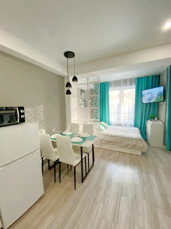 Студия на первой береговой