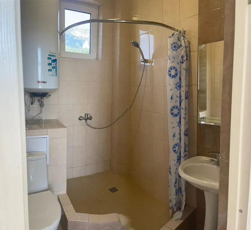 Улучшенная трёхместная студия с видом на море с балкона