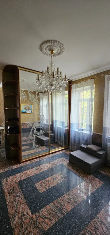 Большой дом в тихом КП