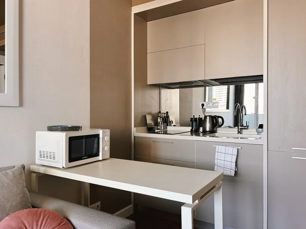 Alliance Burgundy 8th floor by brege