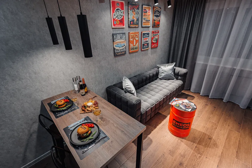 Апартаментs Гараж - холостяцкий люкс в самом центре