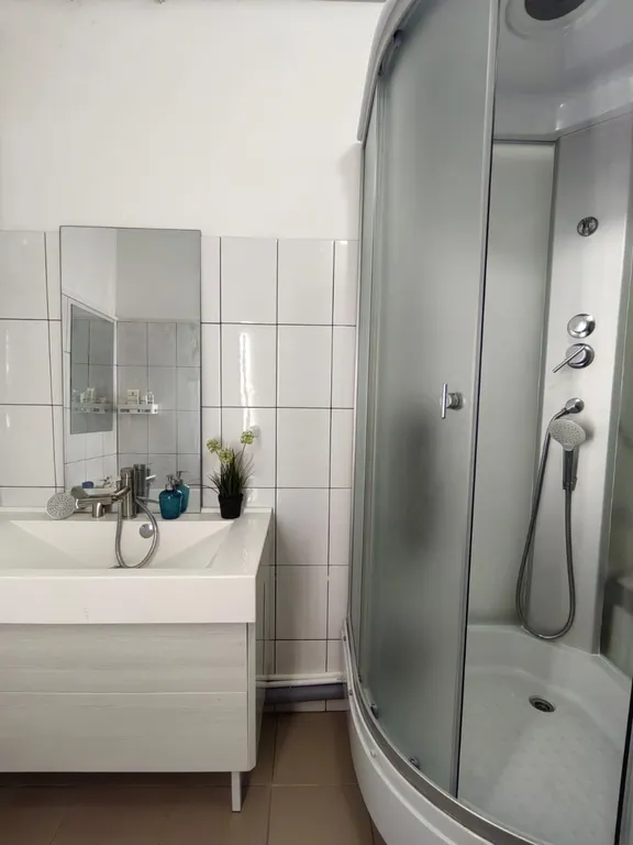 Комната "Ассоль" Бесконтактный заезд, хранение багажа До Эрмитажа 350м