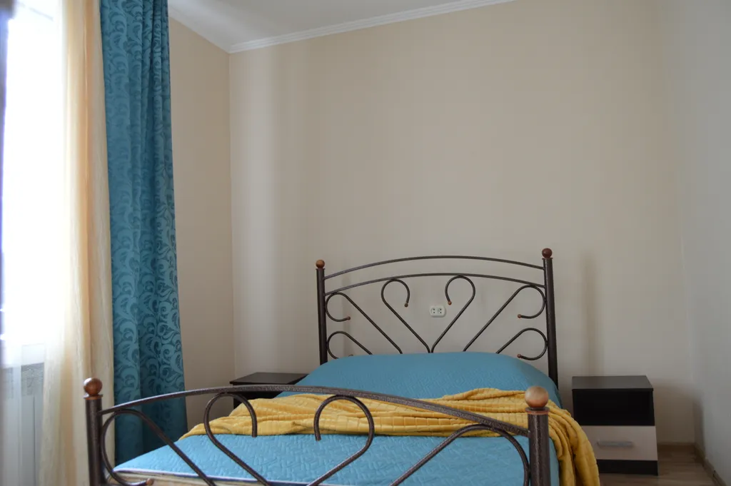 Квартира с видом на море и крейсер