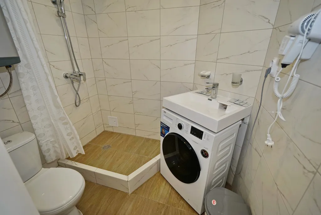 4х местные апартаменты в 2 минутах до моря на первой линии