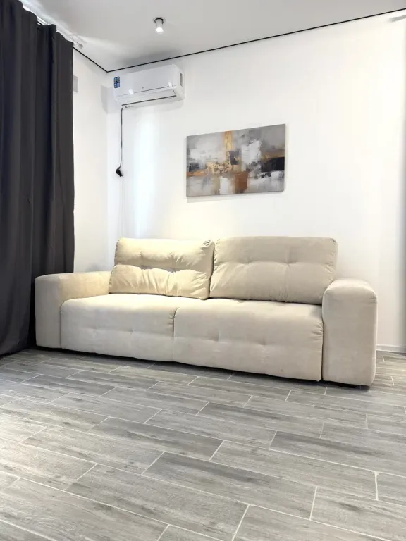 Дом с бассейном в Винной деревне Тамань