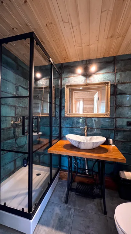 Гостевой дом Barn на реке, с банным чаном и катамараном