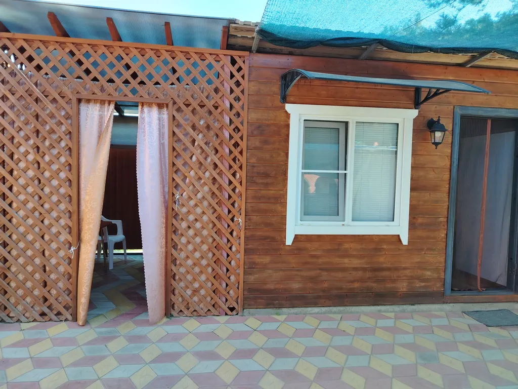 Коттедж Домик рядом с морем — Голубицкая