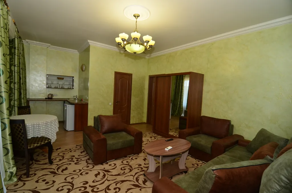 Четырехместный номер категории Люкс двухкомнатный