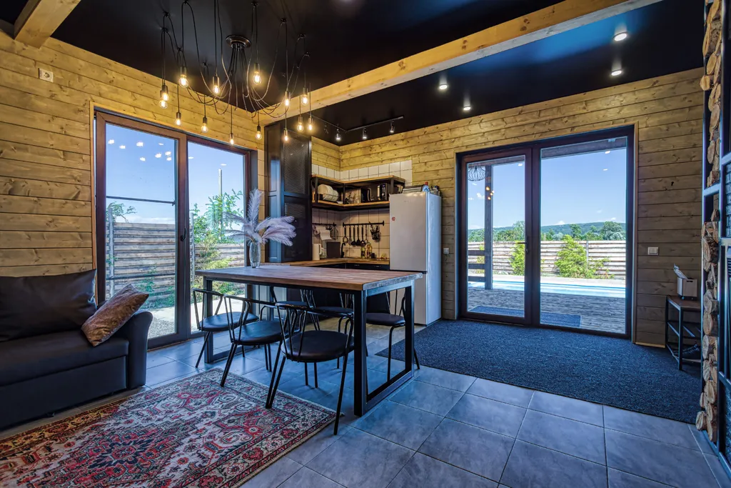 Коттедж Уютное гостевое шале Shale de Family на берегу озера — аренда посуточно в Тульский