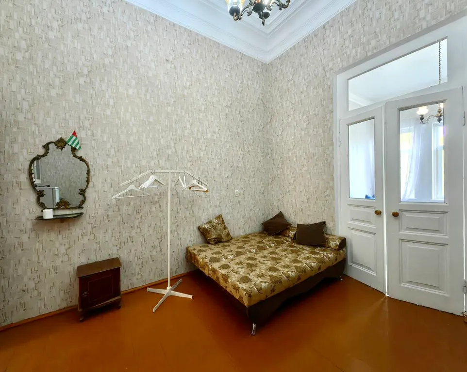 Квартирка на тихой улице Сухума