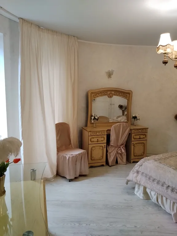 Дом замок с видом на море и горы