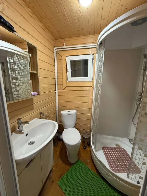 Уютный 2-комнатный коттедж на море