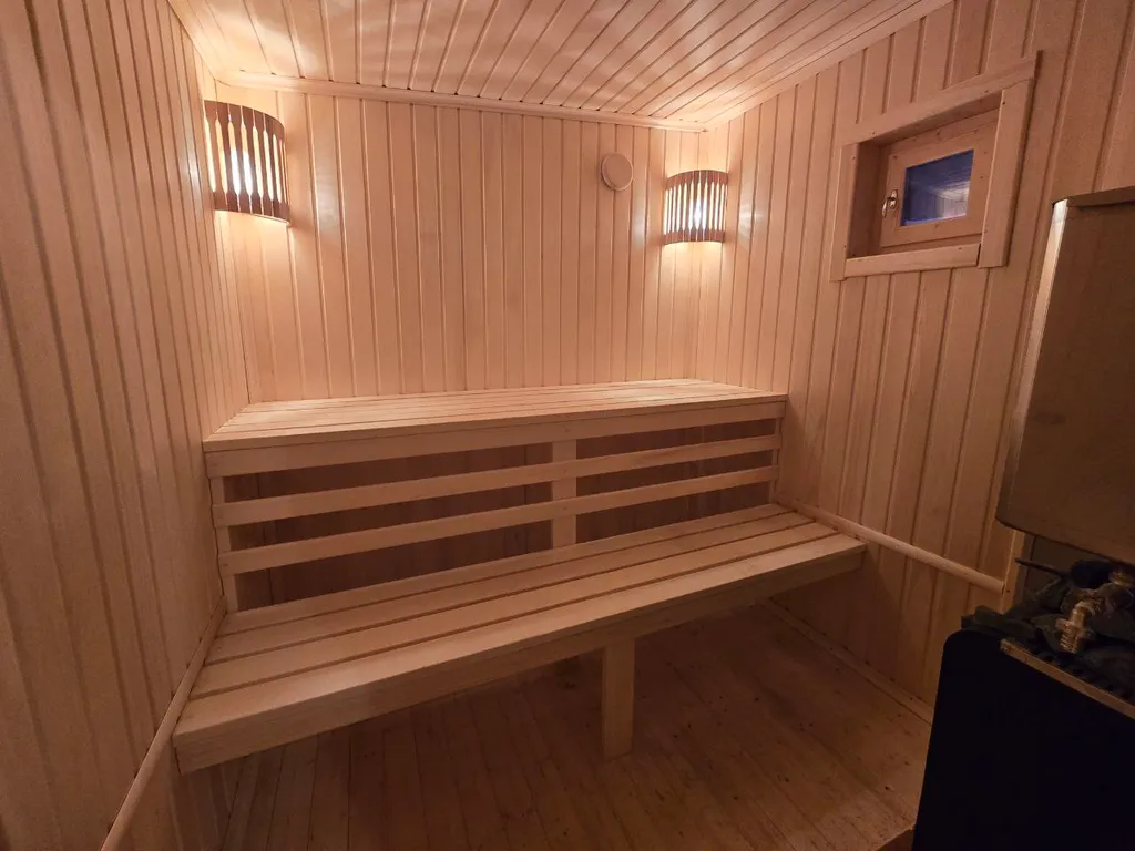 Коттедж Дом у реки в 1 минуте от пляжа — Шишкино