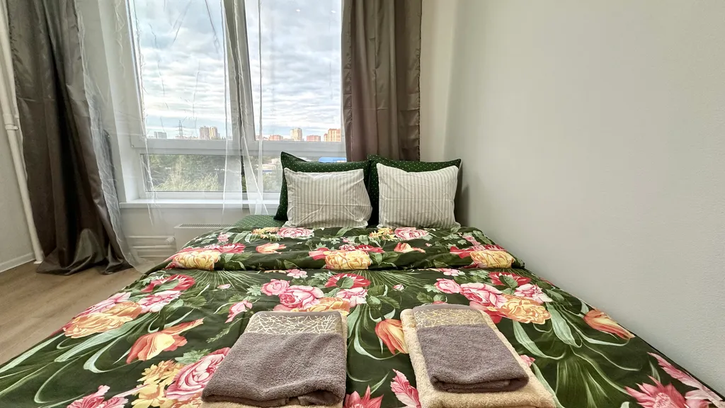 Квартира с видом на пруд