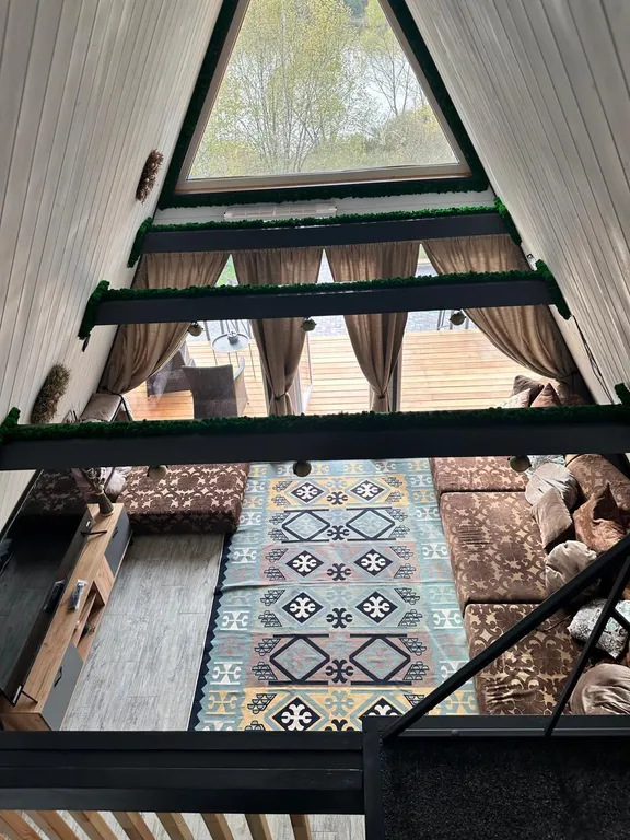 Шале у озера