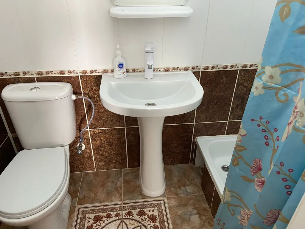 Люкс до 4-х человек 1-2 этажи