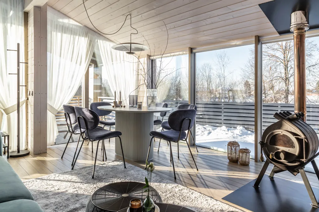 Коттедж Семейный дубльдом у пруда с баней и купелью в Новой Москве — Птичное