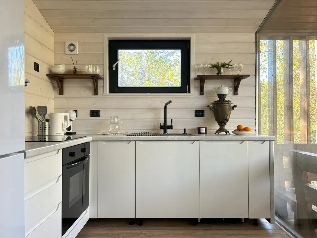 Коттедж Коттедж у озера с камином Сосновый Дом — Орехово