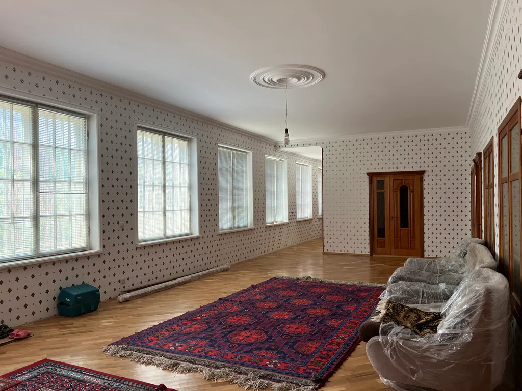 Дом в живописных горах