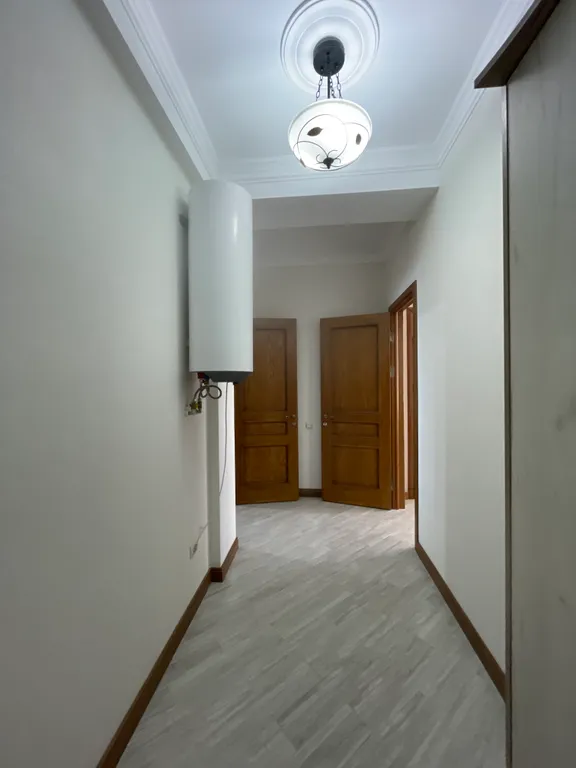 Евротрешка с видом на море, первая береговая, городской пляж