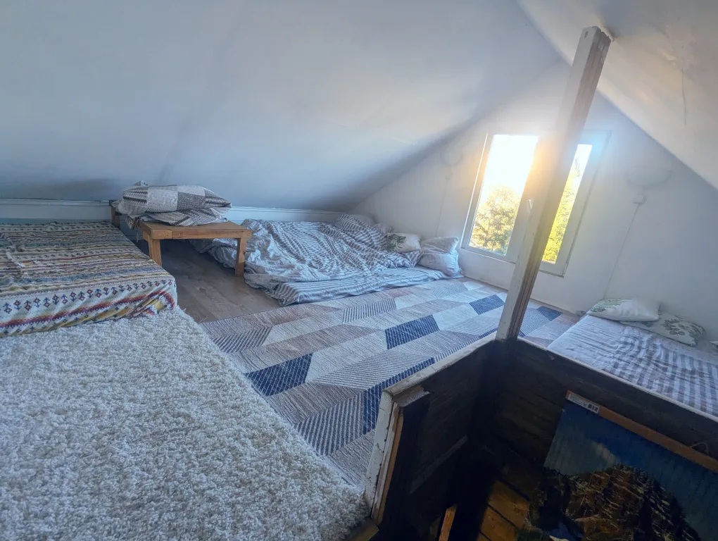 Коттедж Уютный домик с камином и бассейном — Глазово