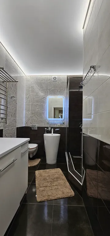 Стильная квартира на берегу