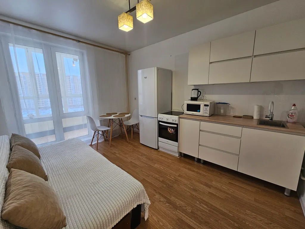 Квартира возле ТЦ Кристалл