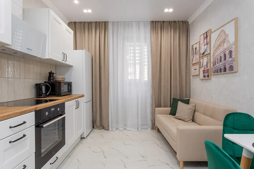 Двухкомнатные апартаменты LikeHome Изумрудные вблизи парка Галицкого