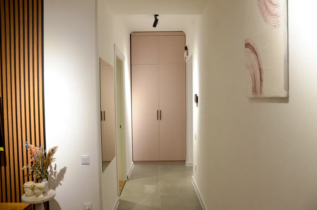 M6 Стильная и светлая квартира в пару минутах от аэропорта в центре