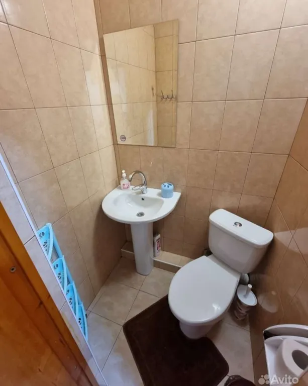 Эллинг на берегу моря