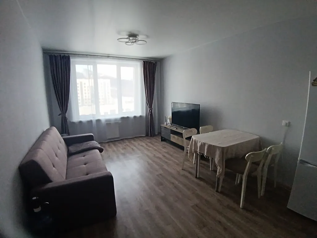 3-х комнатная квартира в новом комплексе рядом с Горным Воздухом — аренда посуточно в Южно-Сахалинск