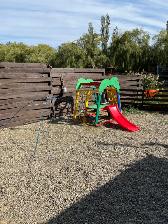 A-Frame на берегу реки, рыбалка с пирсом в Береговом