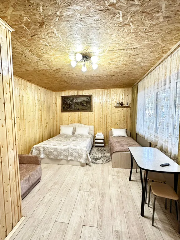 Домик с видом на горы