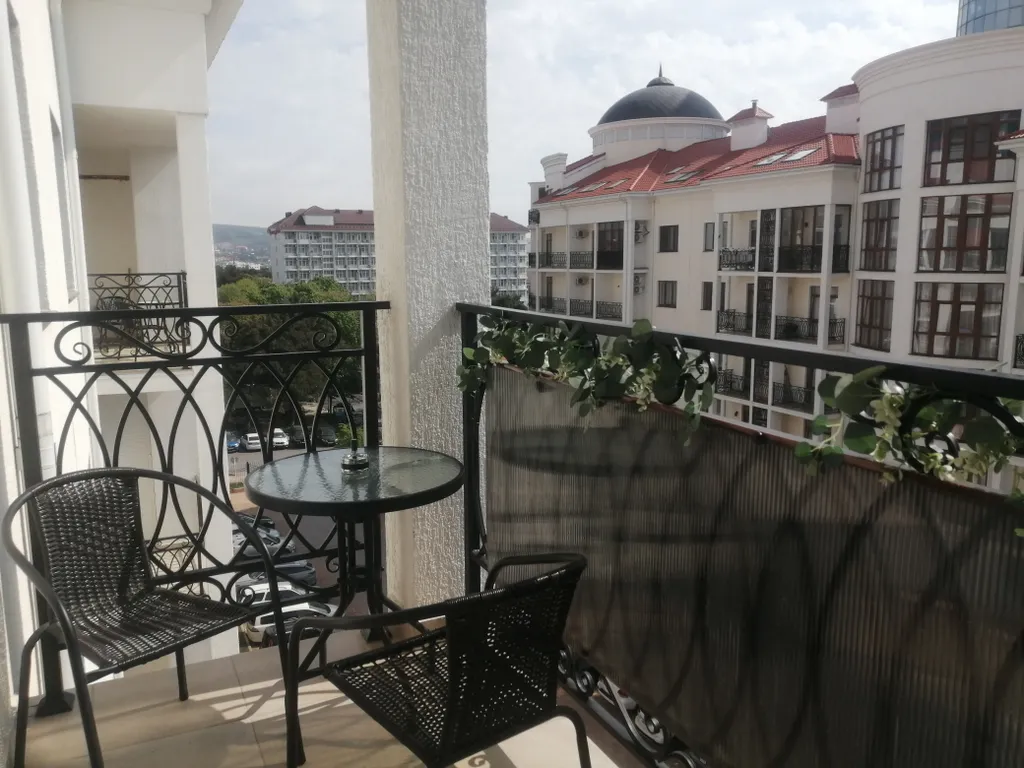 Квартира Апартаменты на набережной — Геленджик