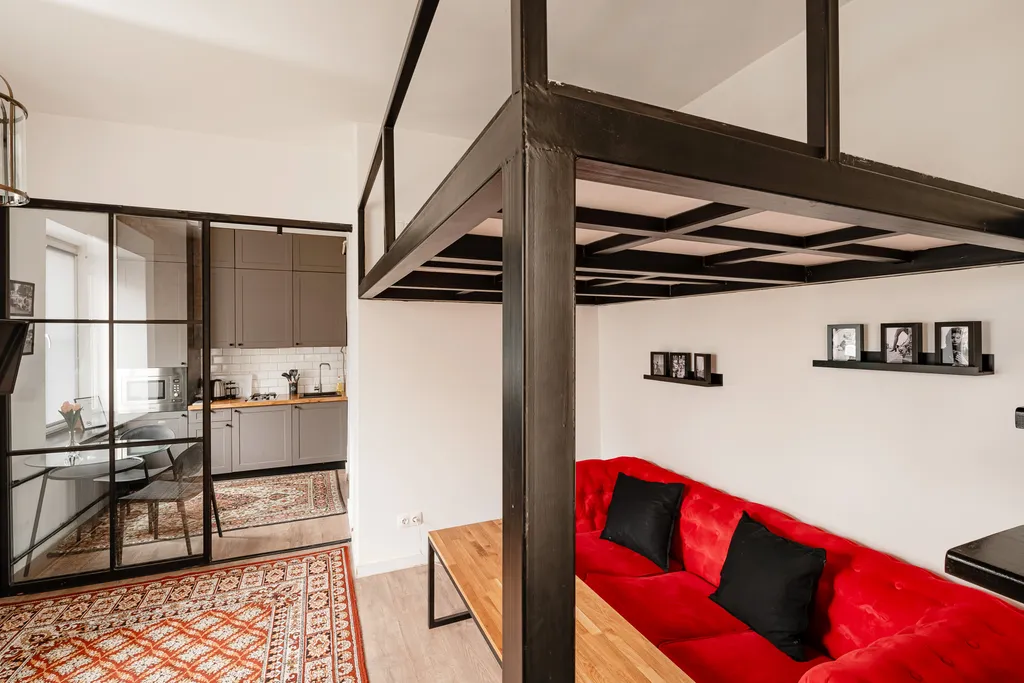 Дом у Короткевича в 10 минутах от Немиги.