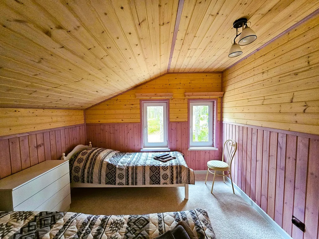 Уютный и просторный коттедж в сосновом бору на берегу озера