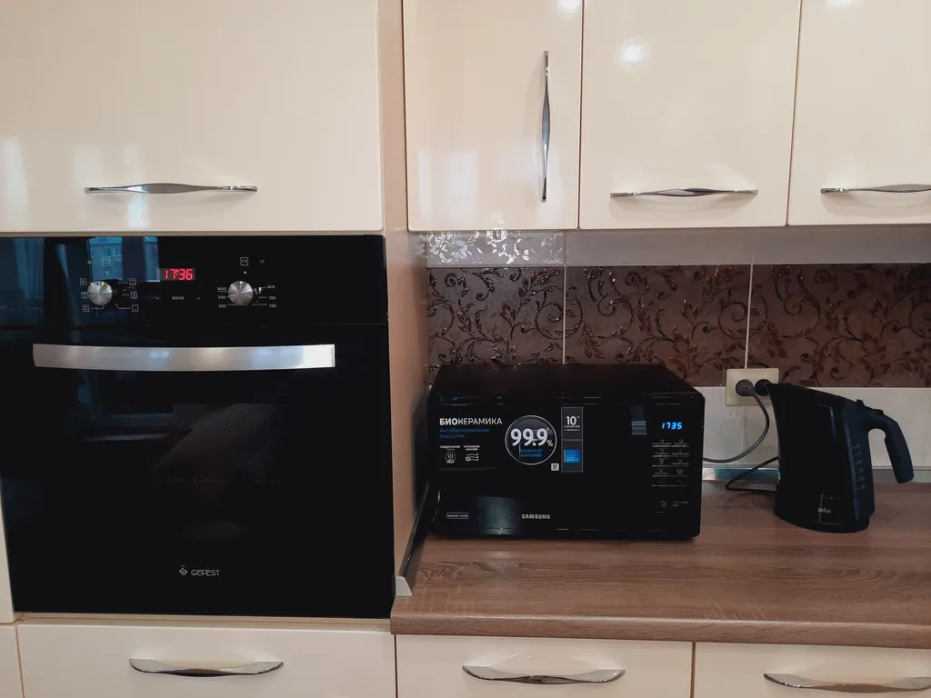 3-комнатная в центре города, рядом УИГА, Академия Речи, ГлазЦентр