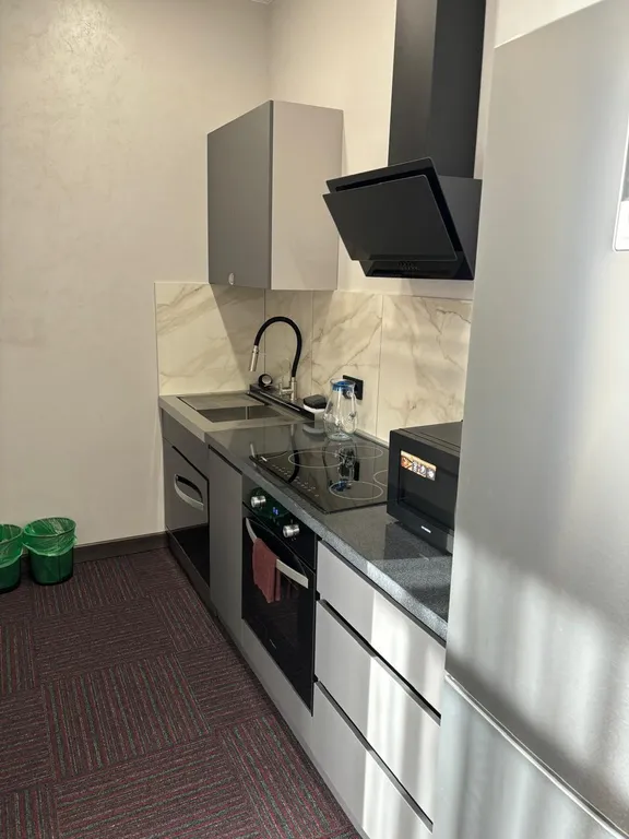 Семейный апартамент у озера на горнолыжном курорте Солнечная Долина