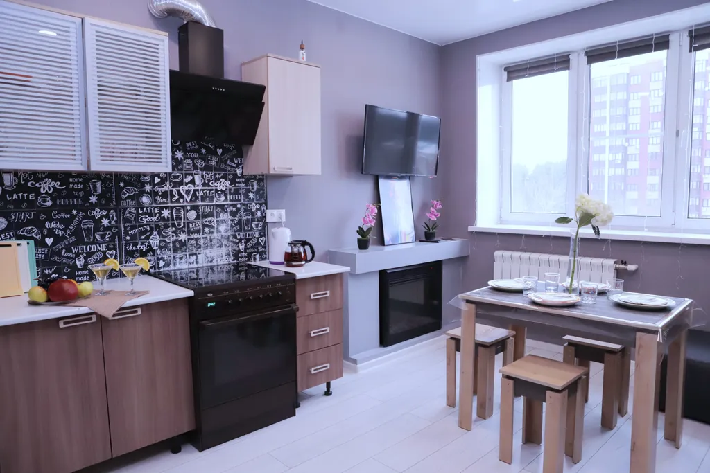 Квартира с необычной планировкой, камином и кондиционером