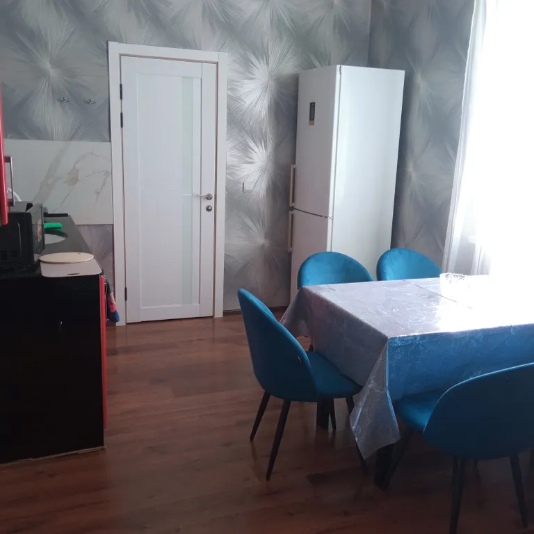 Большая двухкомнатная квартира в центре города