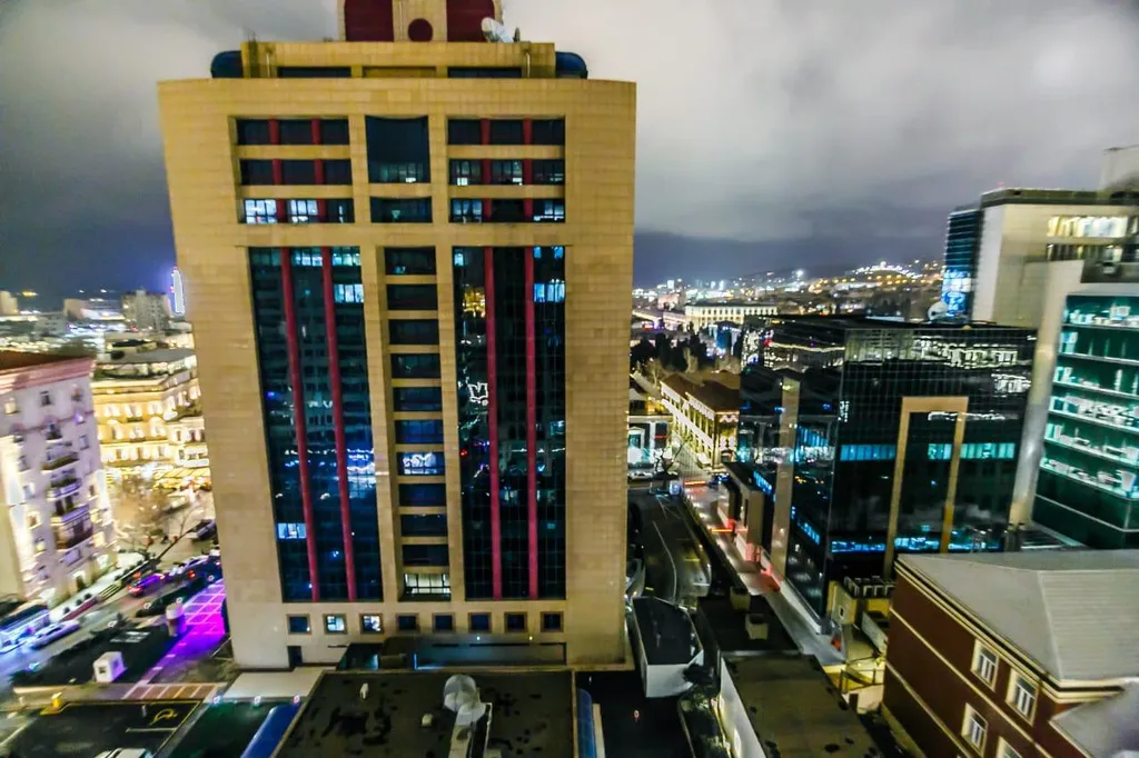 4-комнатная Квартира