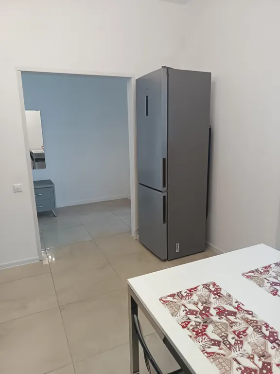 Часть жилого дома с отдельным собственным двориком