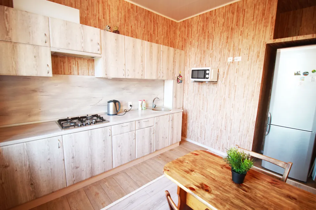 Большая двухкомнатная квартира в центре города с удобной транспортной доступностью