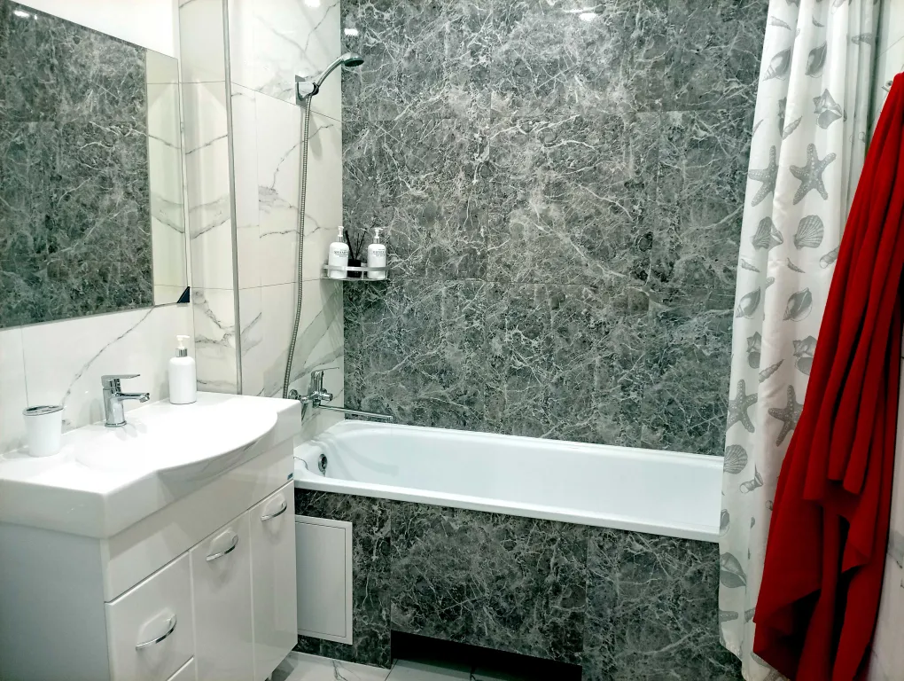 Современная квартира с видом на закат