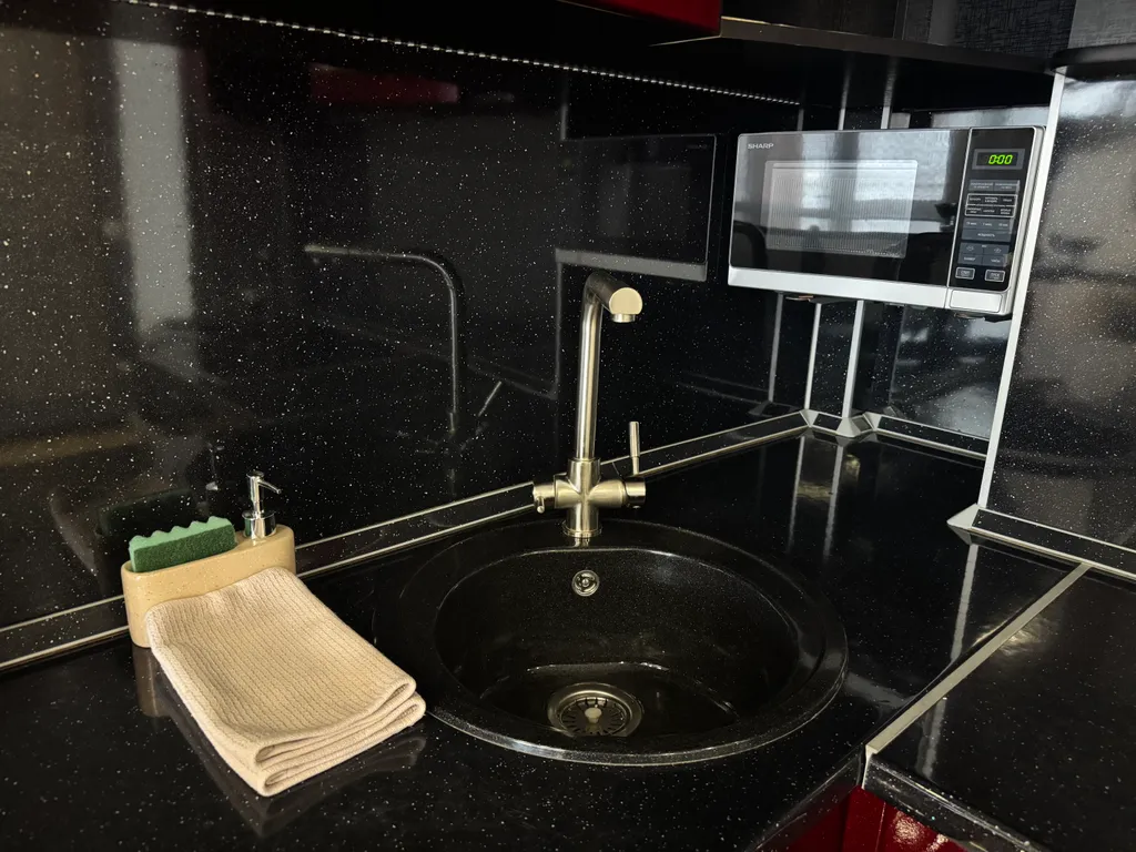 Квартира Комфортная, уютная квартира у ТЦ Смайл молл — Иркутск