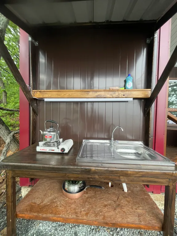 Домик у моря в бухте Лашкевича в Находке