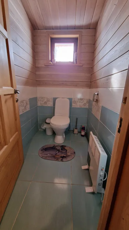 Дом на берегу озера Байкал