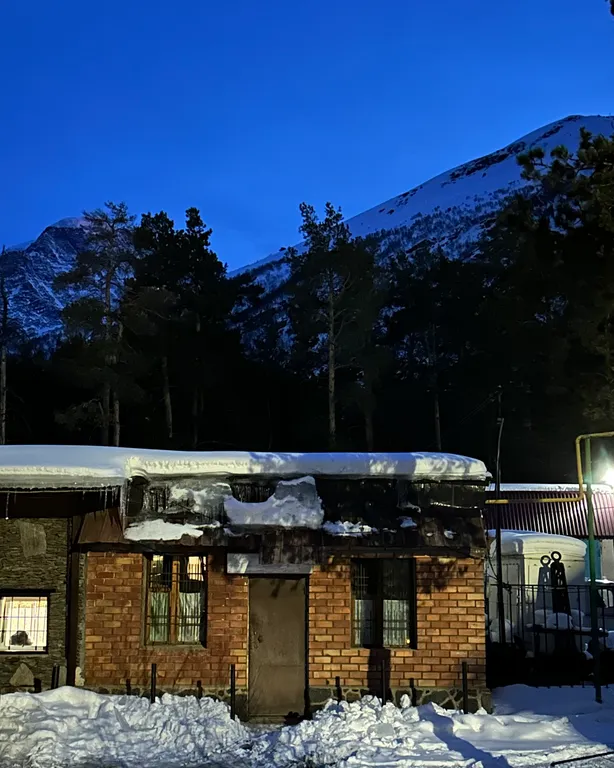 Уютный дом в живописном месте у подножия Эльбруса