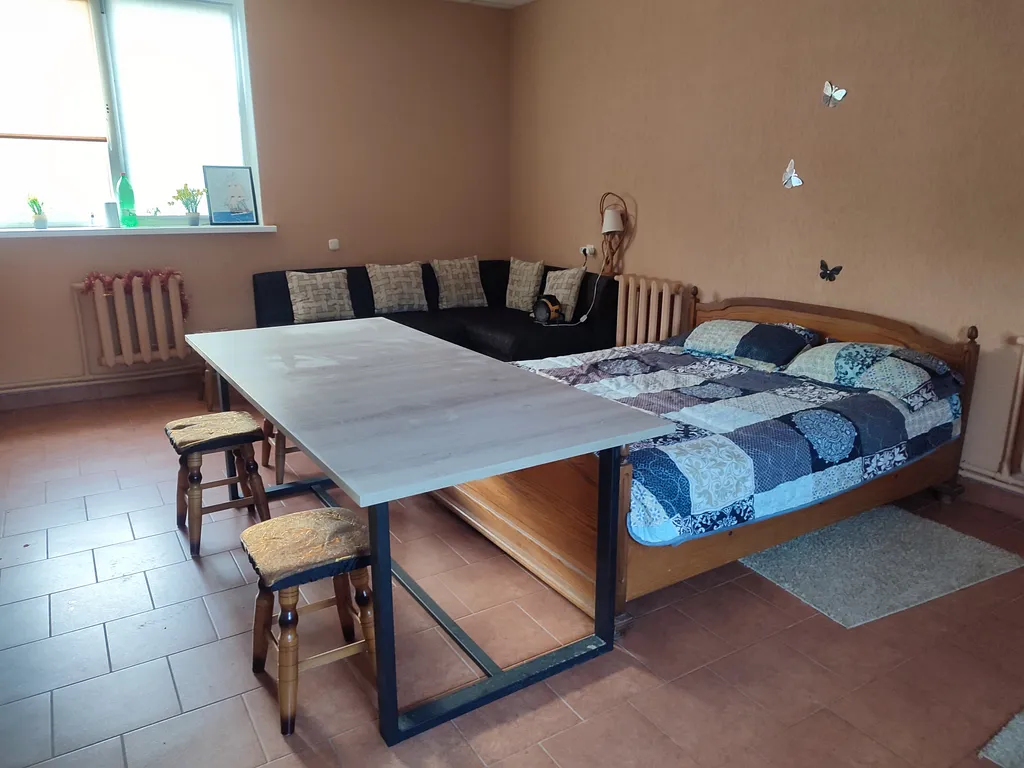 Домик в городе, без соседей