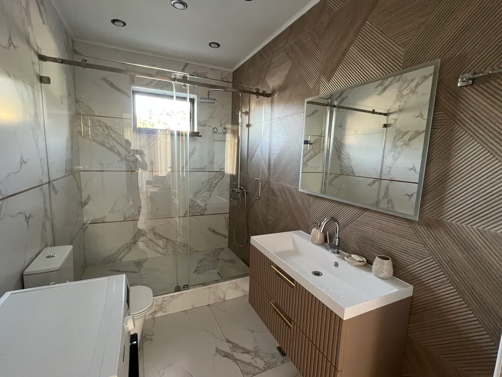 Апартамент с видом на море и город